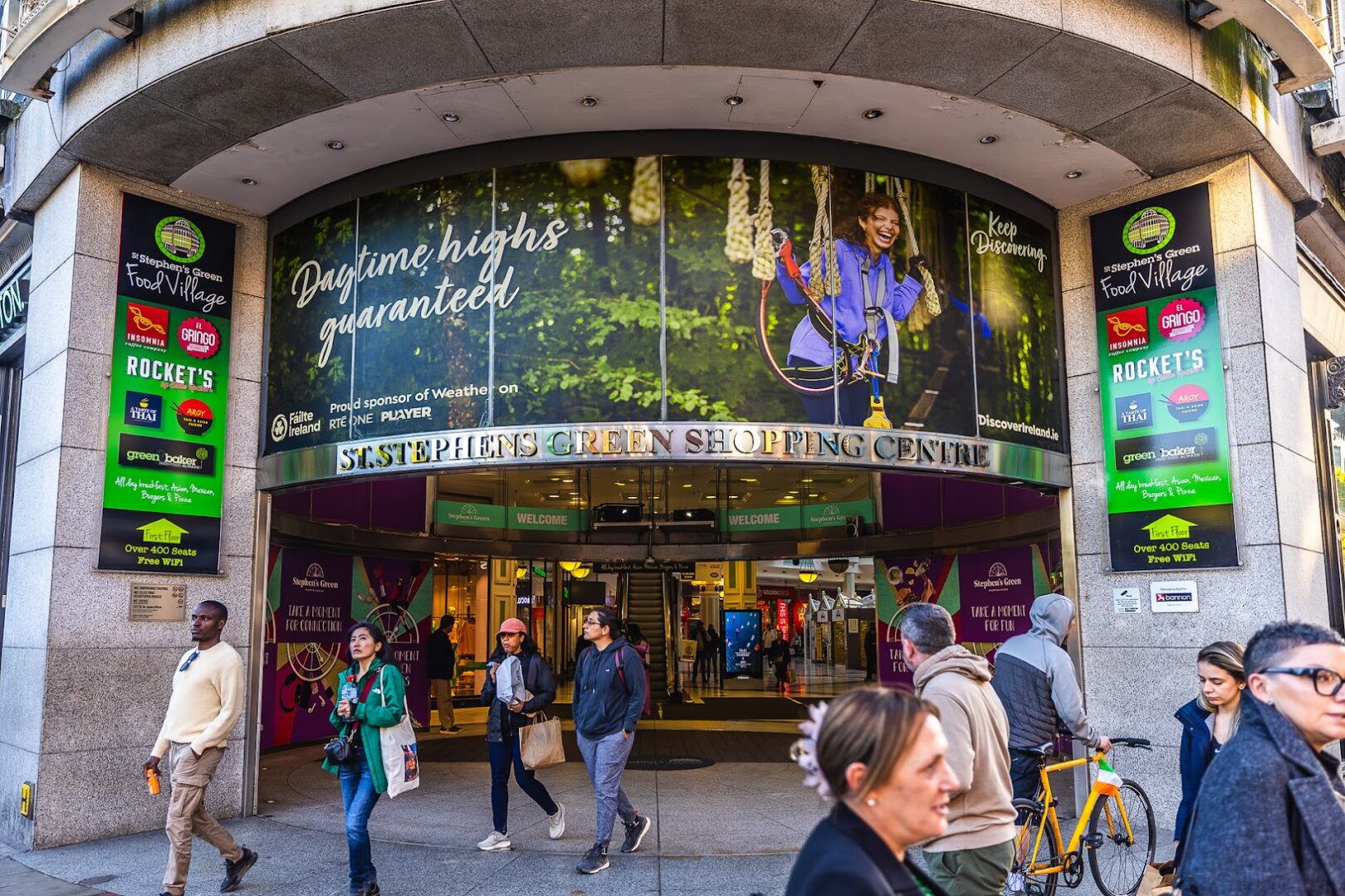 Cross-channel Fáilte campaign showing PrOOH during TV sync