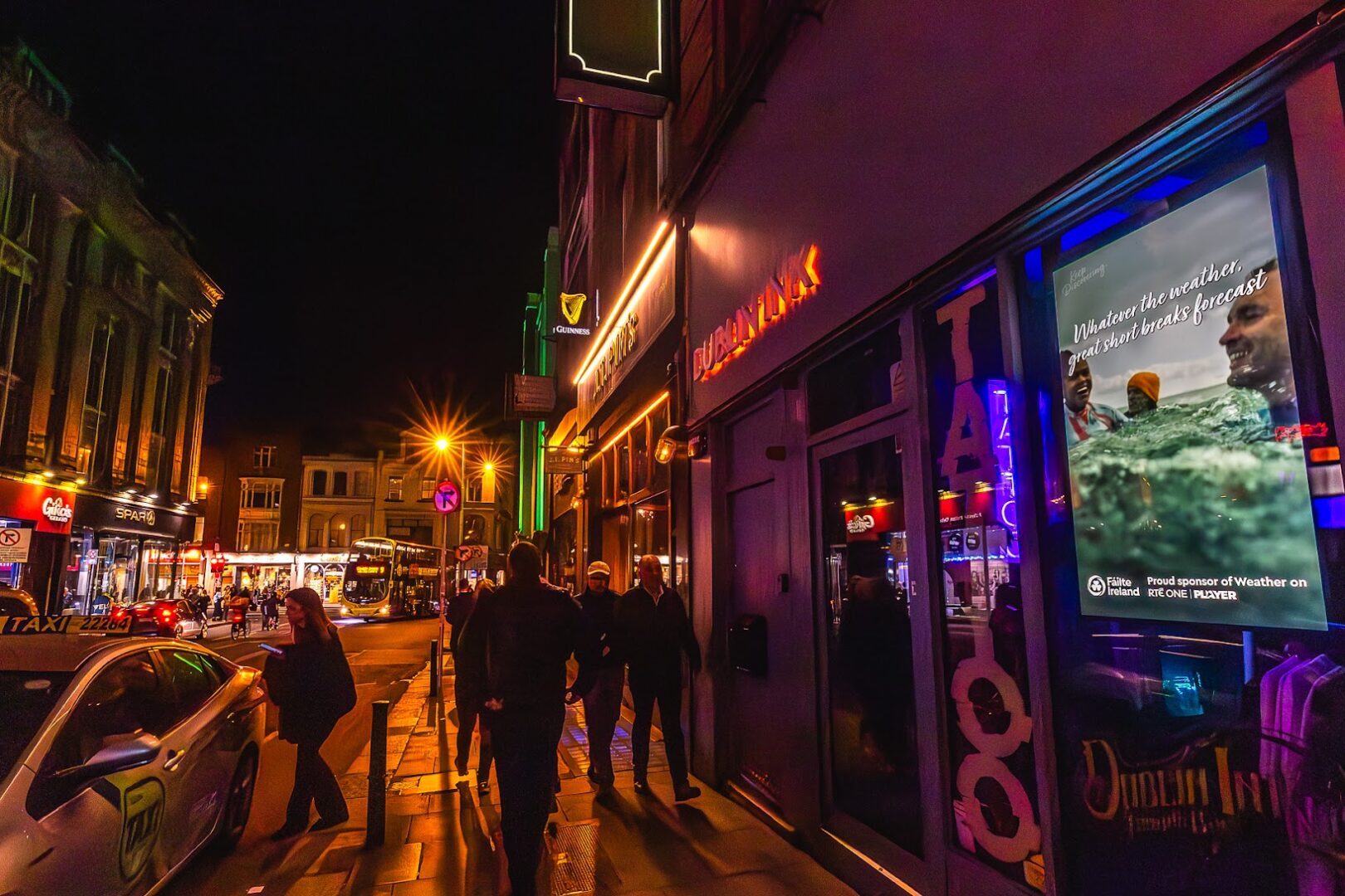 Fáilte programmatic OOH ad displayed during commuter hours