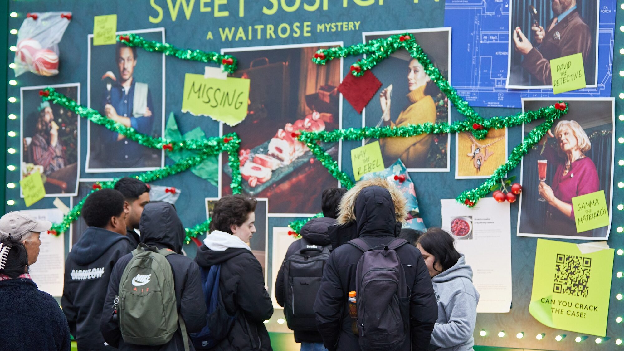 Waitrose Christmas Special Build KingsCross 3 (1)