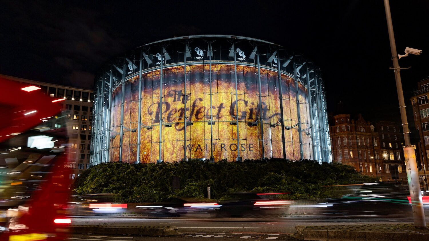 5340. Waitrose Christmas Ocean IMAX Nov 25 View2Fill 0849